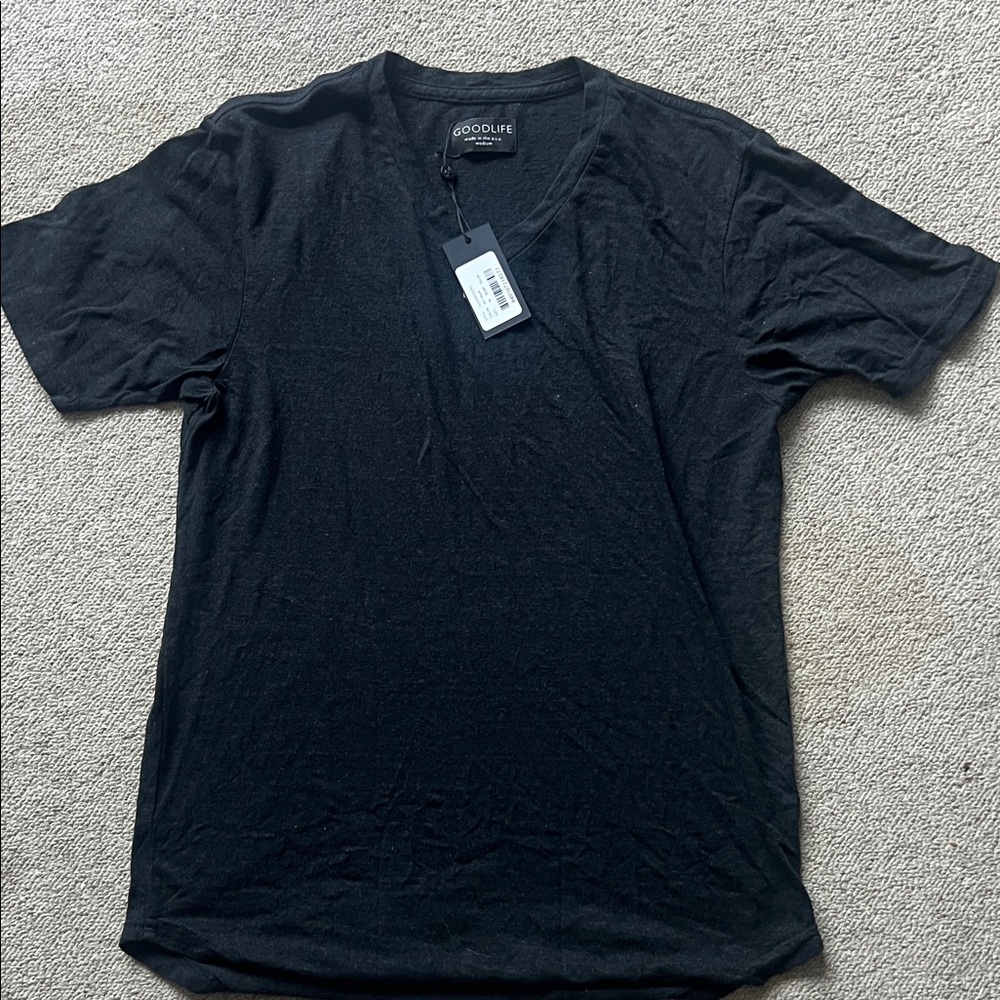 Goodlife Men's Charcoal V-Neck Tee